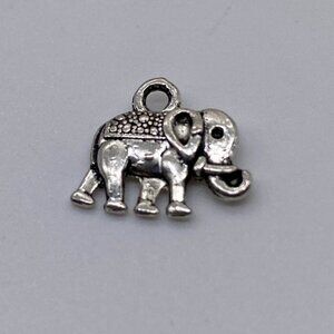 Animal Charm Pendant Tibetan Silver Tone Double Sided Pendant Item‎ 3447